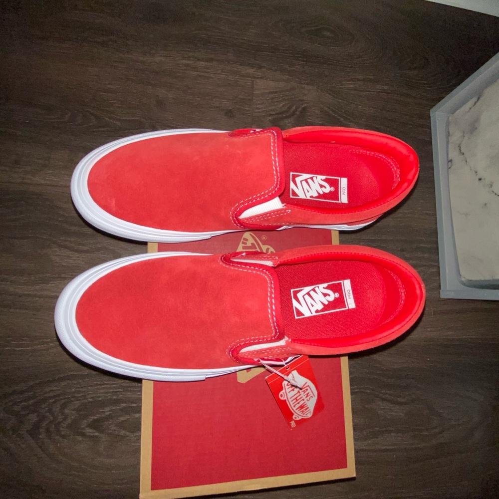 Vans slip on pro suede shoe